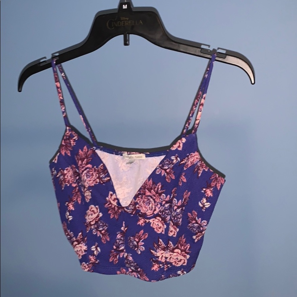 Blue flowery crop top